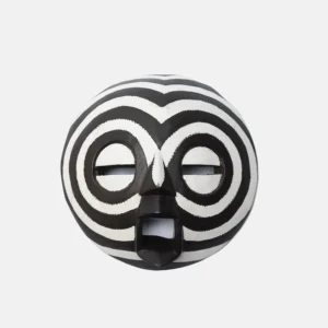 BLACK AND WHITE ROUND MASK