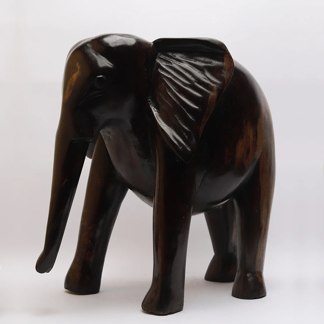 ELEPHANT 03 FRONT