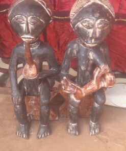 ASHANTI SITTING STATUE